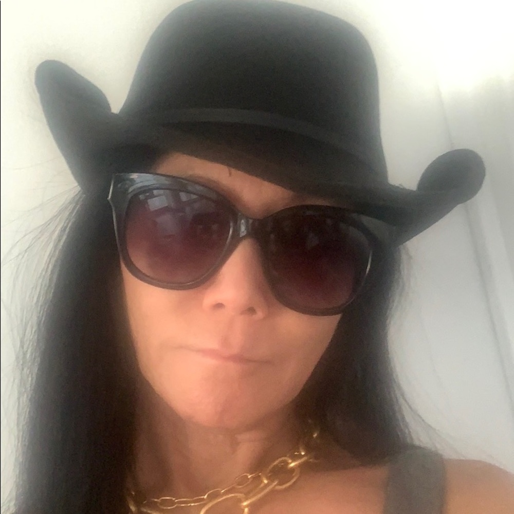 Henschel Hat Com Established Since 1947 - image 2